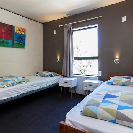 Around The World Backpackers Hostel Christchurch Exterior photo