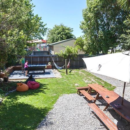 Around The World Backpackers Hostel Christchurch Exterior photo