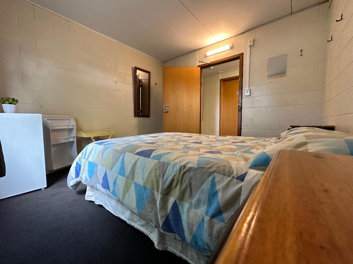 Around The World Backpackers Hostel Christchurch Exterior photo